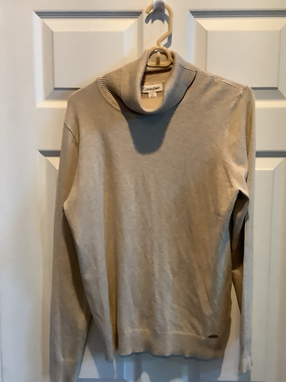Calvin Klein women’s Light Beige Turtleneck Sweater